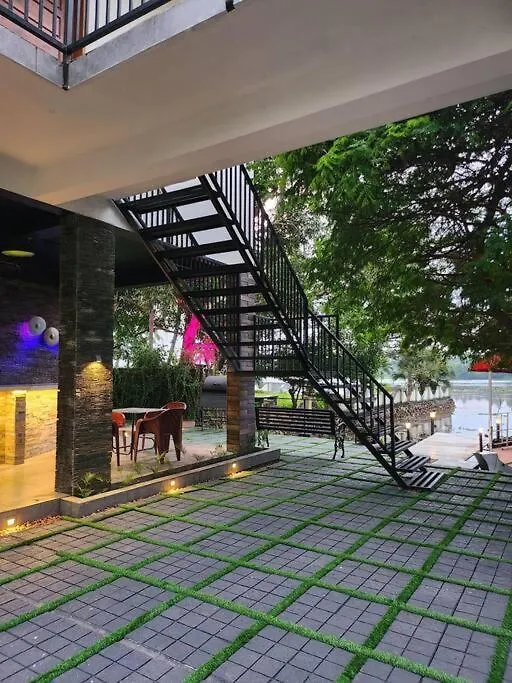 Aripalam Villa Karuvapadna India