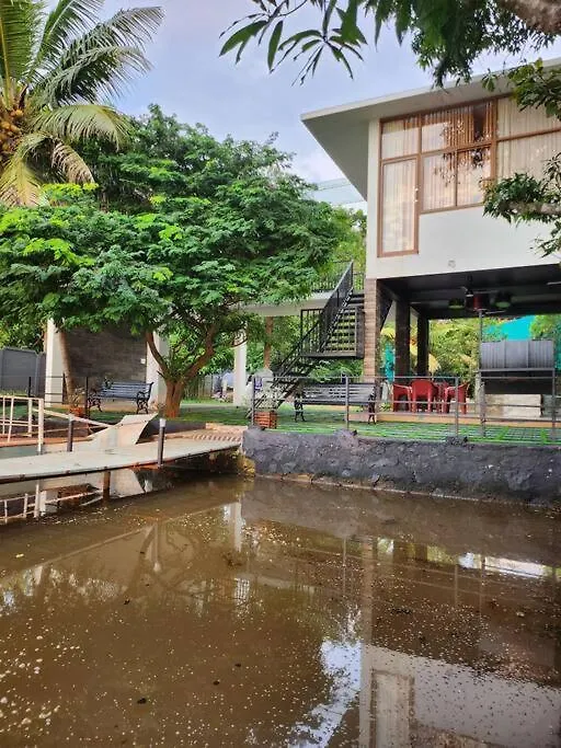 Aripalam Villa Karuvapadna